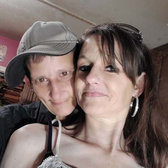 Meet your Posher, Ashley - Picture 1 of 1